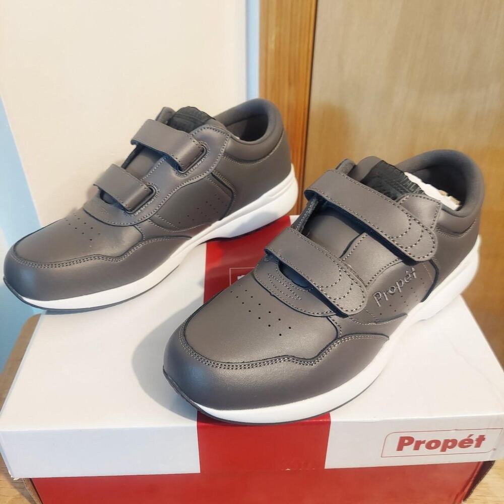 Propet Lifewalker Men's US 9.5 Grey Leather Walking Strap Sneaker Shoes NWOT